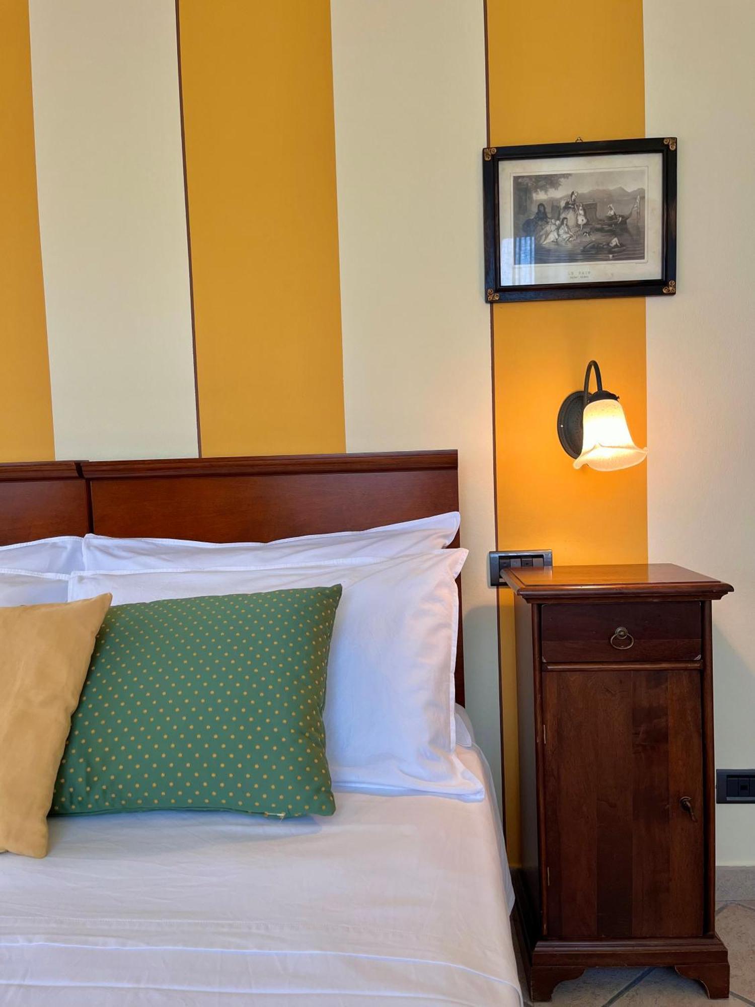 Belvedere Bike Hotel Montà Cameră foto